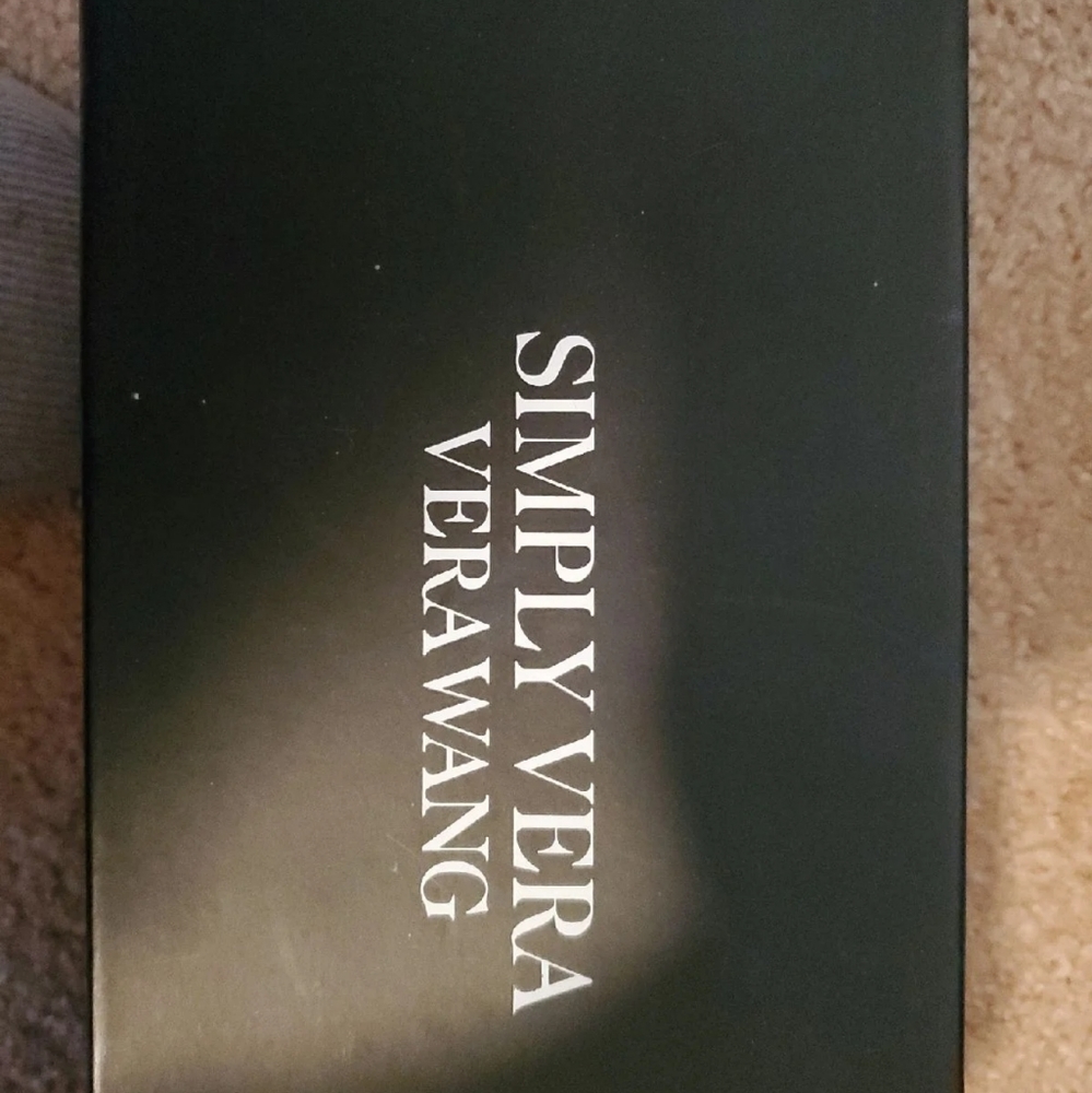 Simply Vera Vera Wang Bari Smoking Flats - Picture 2 of 12